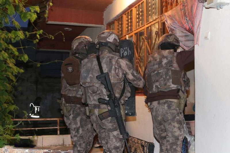 Mersin'de PKK operasyonu: 10 gözaltı kararı